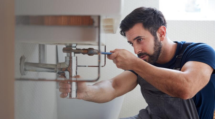 Expert burst pipe repair services in University, MS